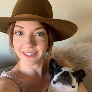 Meet your Posher, Krystal